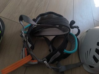 Kit Escalada Casco y Arnes Junior