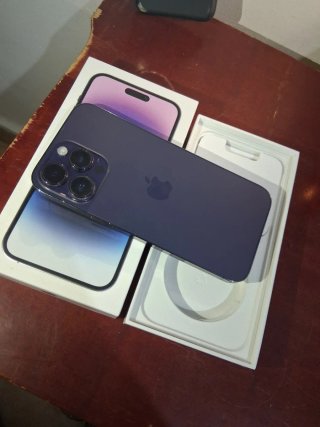 iPhone 14 Pro Max Morado Oscuro