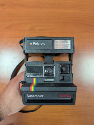 Cámara Polaroid 635CL Supercolor