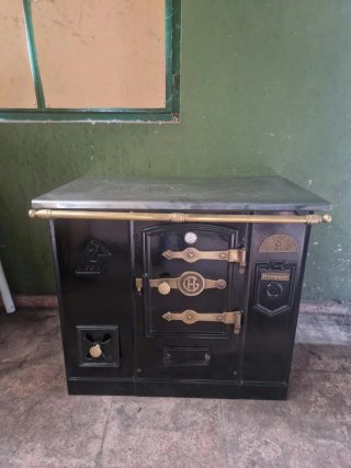 Cocina de carbón Hergom