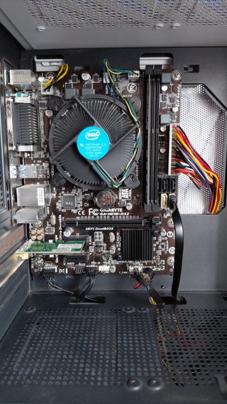 Ordenador Base Gigabyte GA-H81M-DS2 Blanca