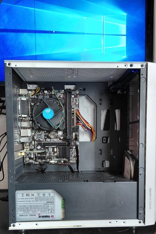 Ordenador Base Gigabyte GA-H81M-DS2 Blanca