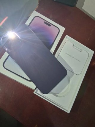 iPhone 14 Pro Max Morado Oscuro