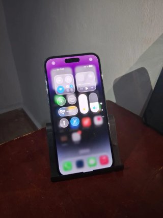 iPhone 14 Pro Max Morado Oscuro