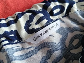 Mono corto estampado azul y blanco