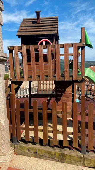 Parque Infantil Madera con Tobogán y Columpios