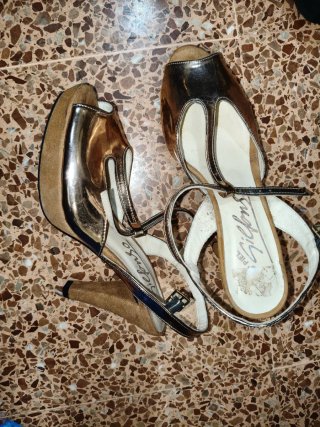 Sandalias Gilfonso Tacon Dorado y Plateado de piel