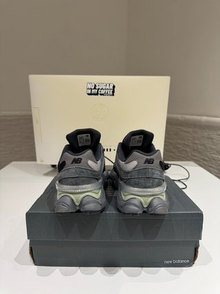 New Balance 9060 Scarpe Uomo Nero Grigio