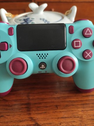 MANDO NUEVO DE PS4 BERRY BLUE