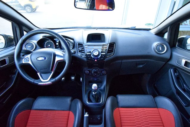 Ford Fiesta ST 2016