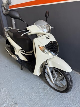Honda SH 125i Scooter Blanco