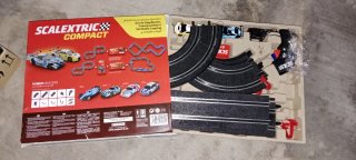 Scalextric Compact Power Masters 3,6m 1:43