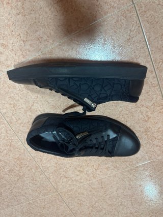 Zapatilla Calvin Klein Negra con Cremallera