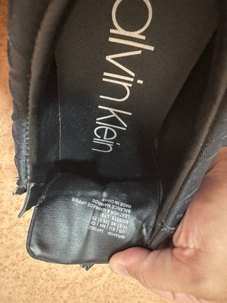 Zapatilla Calvin Klein Negra con Cremallera