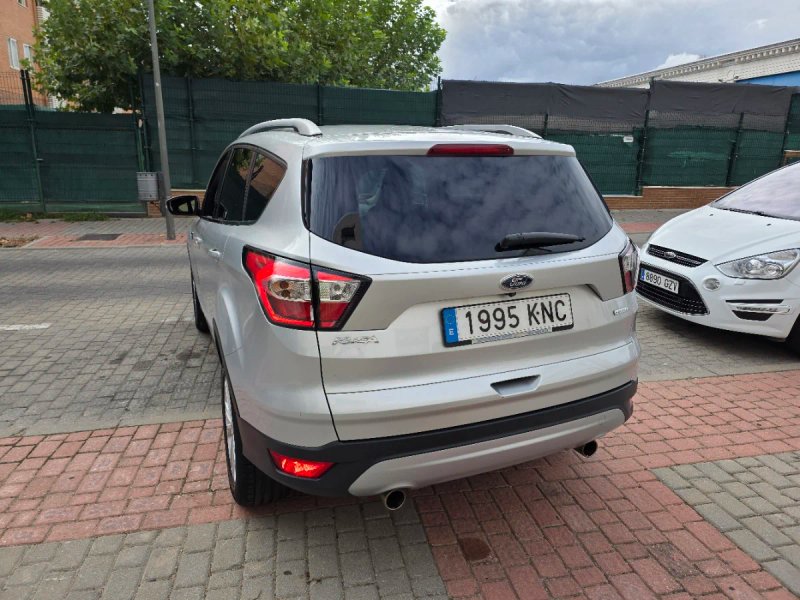 Ford Kuga 2018, foto 7