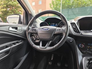 Ford Kuga 1.5 EcoBoost 150 Titanium Nacional