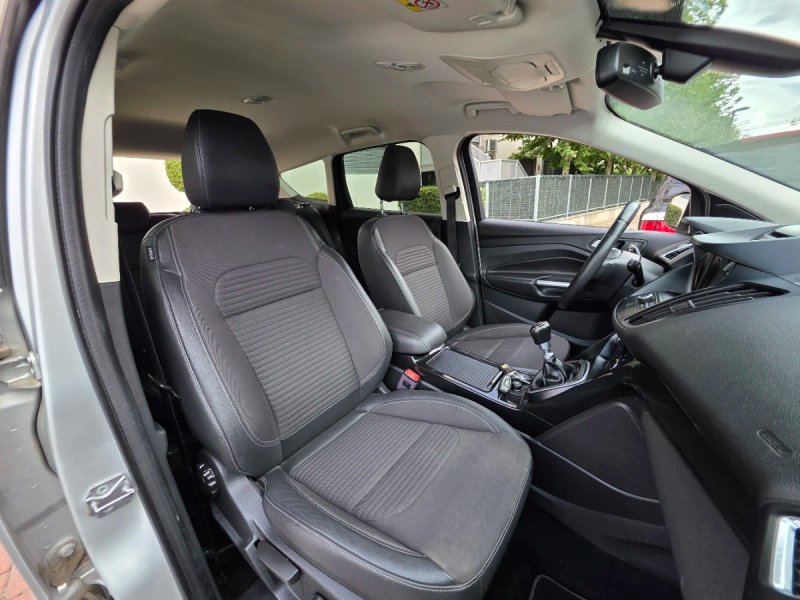 Ford Kuga 2018, foto 30