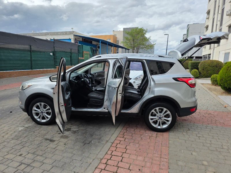 Ford Kuga 2018, foto 33