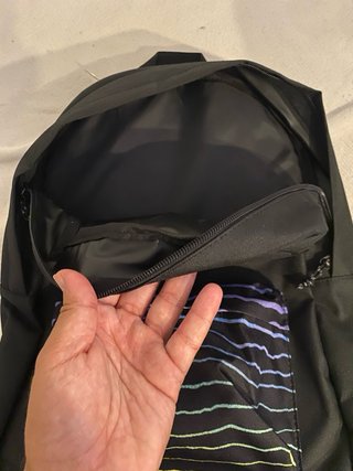 Mochila Billabong Negra con Estampado Multicolor