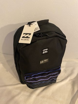 Mochila Billabong Negra con Estampado Multicolor