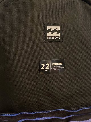 Mochila Billabong Negra con Estampado Multicolor