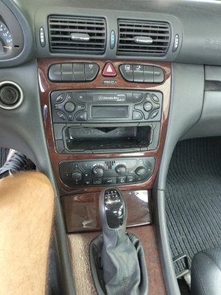 Mercedes-Benz Clase C 240 manual