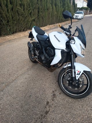 Kawasaki Z750 2011 Blanca 40.000km MIVV