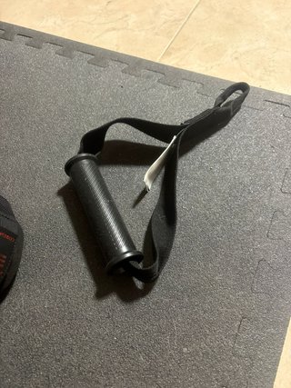 Banco de pesas y accesorios gimnasio