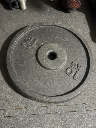 Banco de pesas y accesorios gimnasio