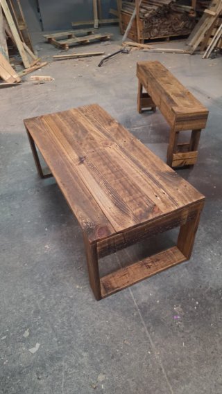 Set tavolo e panca in legno riciclato color rovere