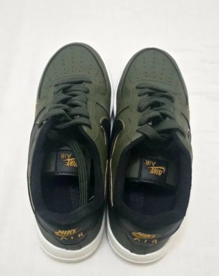 Zapatillas Nike Air Force 1 (Verde y dorado)