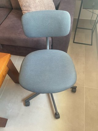 Silla de escritorio gris