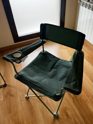 Mesa y 2 Sillas Plegables Camping Quechua