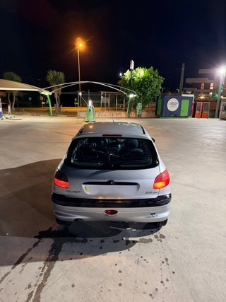 Peugeot 206 2002