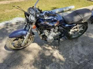Kawasaki  zephir 550 para piezas sin documentacion