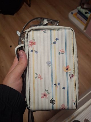 Bolsito para móvil con flores y rayas