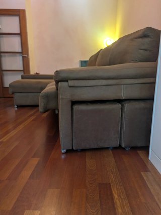 Divano Chaise-Longue Marrone con Cassapanca e Pouf