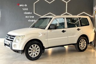 Mitsubishi Montero 2011