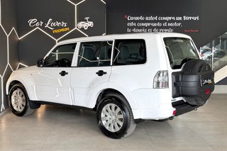 Mitsubishi Montero 2011