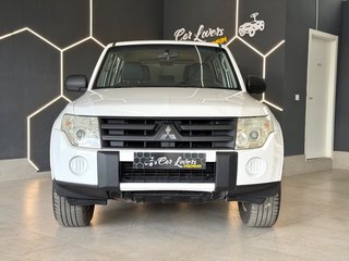 Mitsubishi Montero 2011