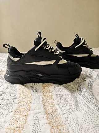 Dior B22 Sneakers Negras y Blancas