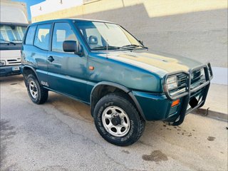 Nissan Terrano II