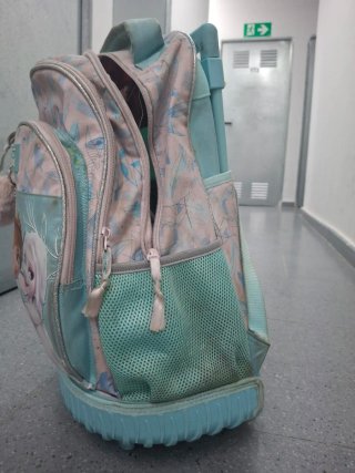 Mochila Frozen con ruedas y accesorios
