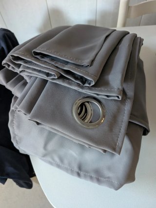 Cortina gris claro 132x160
