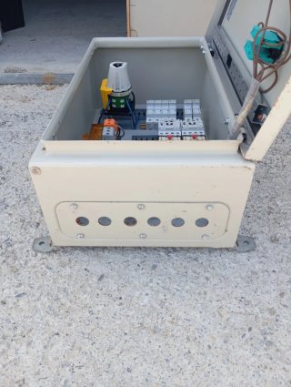 Quadro elettrico con sezionatore