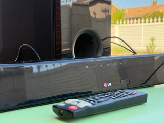 LG NB3530A Barra Sonido + Subwoofer 300W Bluetooth