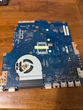 Scheda Madre Asus P2520S