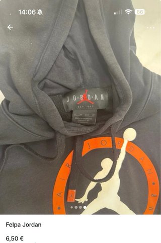 Felpa Jordan nera con logo arancione