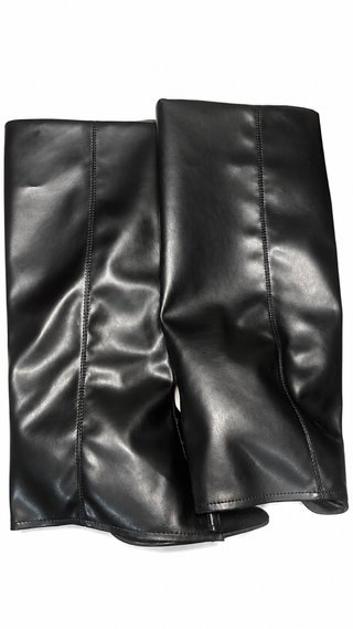 Botas negras de tacón