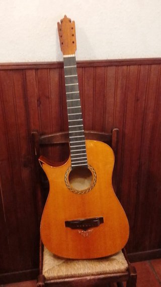 Guitarra Acústica ZURDA Madera Rayada